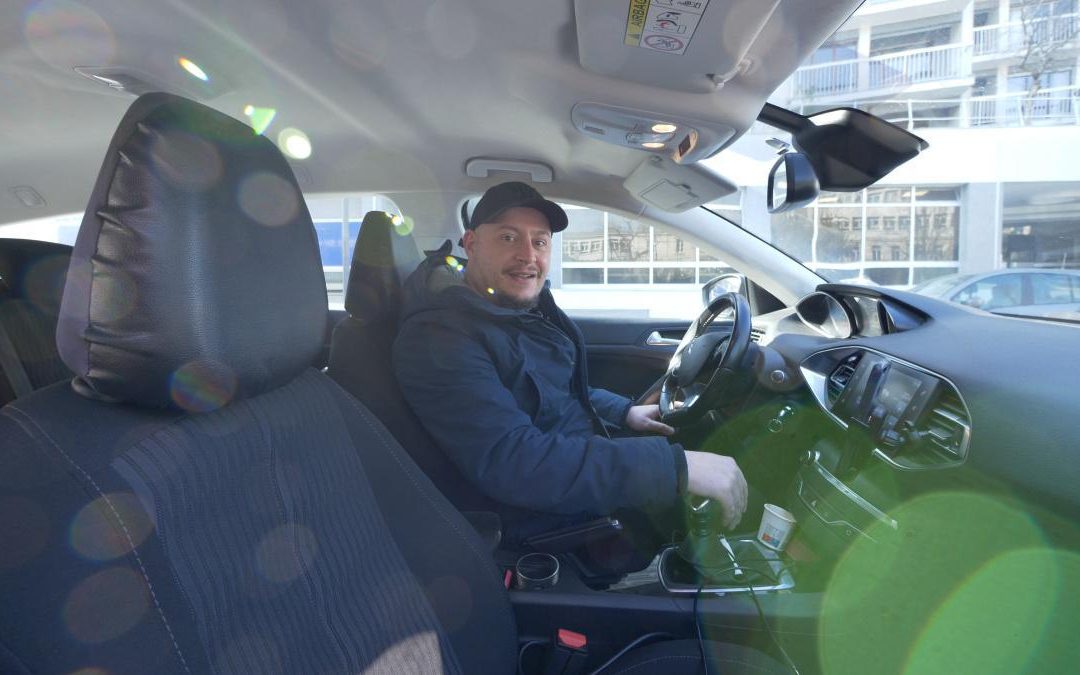 Laziz, chauffeur VTC depuis 3 ans et demi